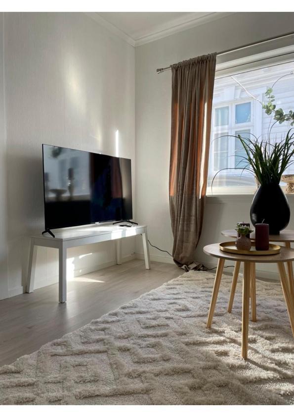 Koselig Leilighet I Hjertet Av Flekkefjord Ngoại thất bức ảnh